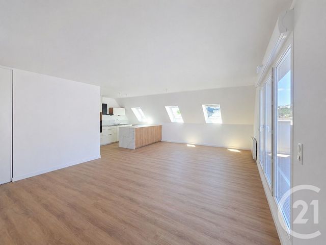 Appartement F4 &agrave; louer - 5 pi&egrave;ces - 115,60 m2 - Notre Dame De Bondeville - 76 - HAUTE-NORMANDIE