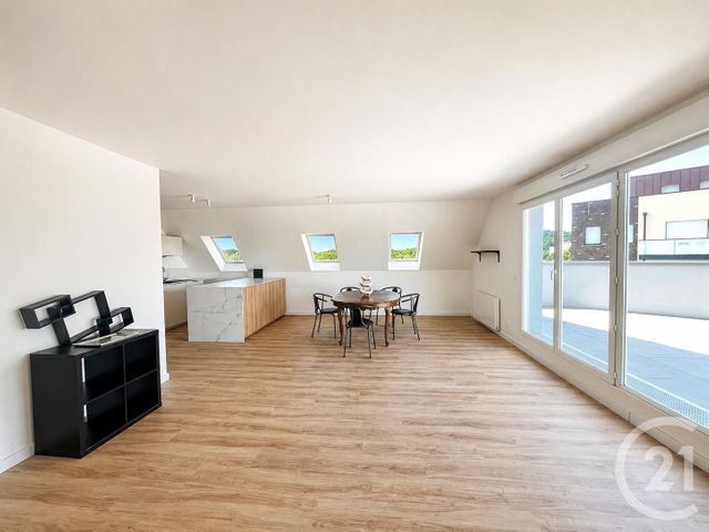 Appartement F4 &agrave; louer - 5 pi&egrave;ces - 115,60 m2 - Notre Dame De Bondeville - 76 - HAUTE-NORMANDIE