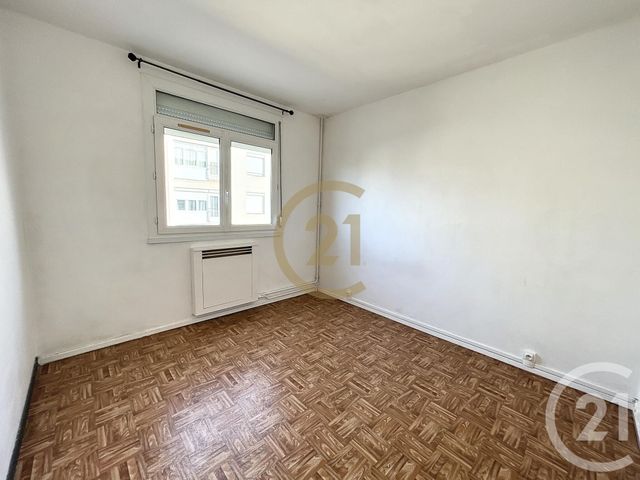 Appartement F3 &agrave; louer - 3 pi&egrave;ces - 55,04 m2 - Deville Les Rouen - 76 - HAUTE-NORMANDIE