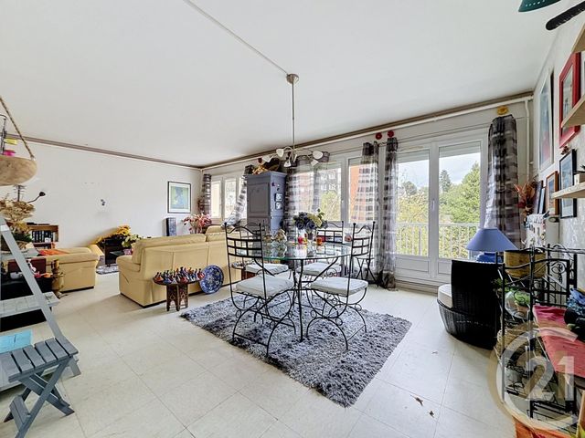 Appartement F4 &agrave; vendre - 4 pi&egrave;ces - 80,59 m2 - Deville Les Rouen - 76 - HAUTE-NORMANDIE