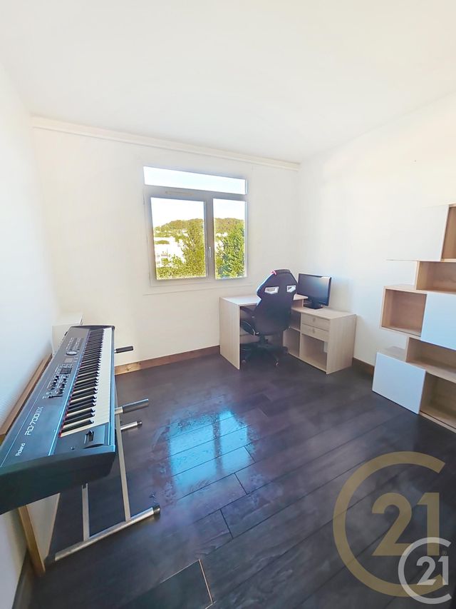 Appartement F3 &agrave; louer - 3 pi&egrave;ces - 55,93 m2 - Deville Les Rouen - 76 - HAUTE-NORMANDIE