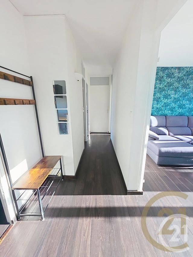 Appartement F3 &agrave; louer - 3 pi&egrave;ces - 55,93 m2 - Deville Les Rouen - 76 - HAUTE-NORMANDIE