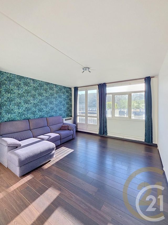Appartement F3 &agrave; louer - 3 pi&egrave;ces - 55,93 m2 - Deville Les Rouen - 76 - HAUTE-NORMANDIE