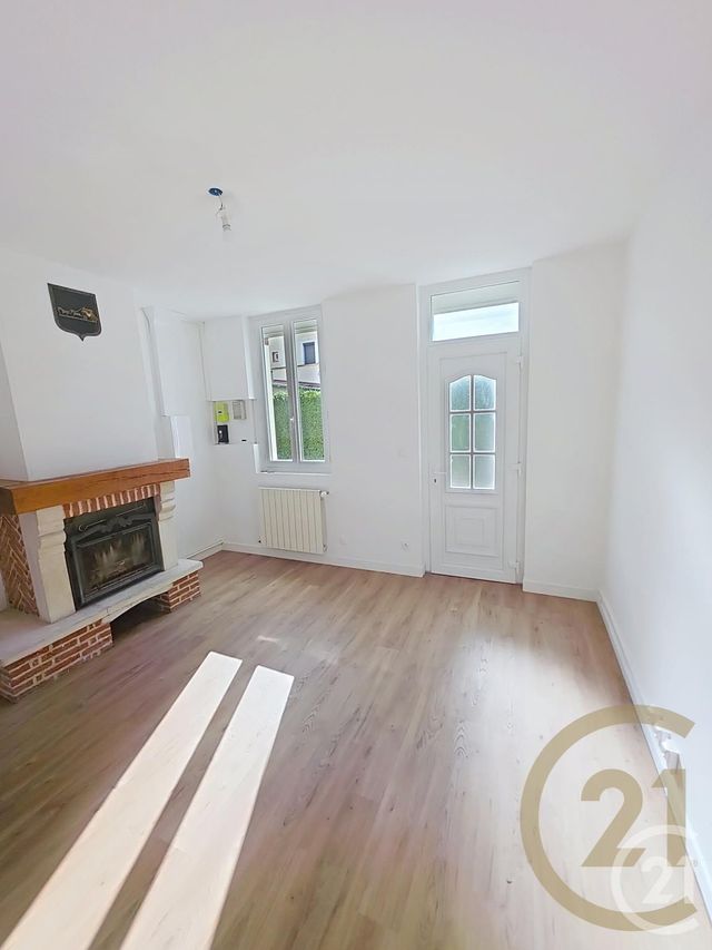 Maison &agrave; louer - 3 pi&egrave;ces - 70,09 m2 - Deville Les Rouen - 76 - HAUTE-NORMANDIE