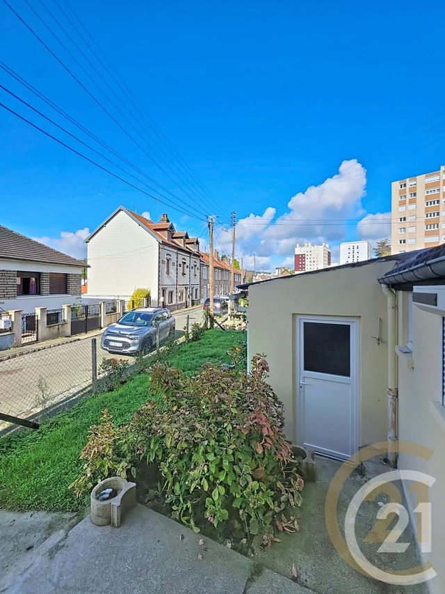 Maison &agrave; louer - 3 pi&egrave;ces - 70,09 m2 - Deville Les Rouen - 76 - HAUTE-NORMANDIE