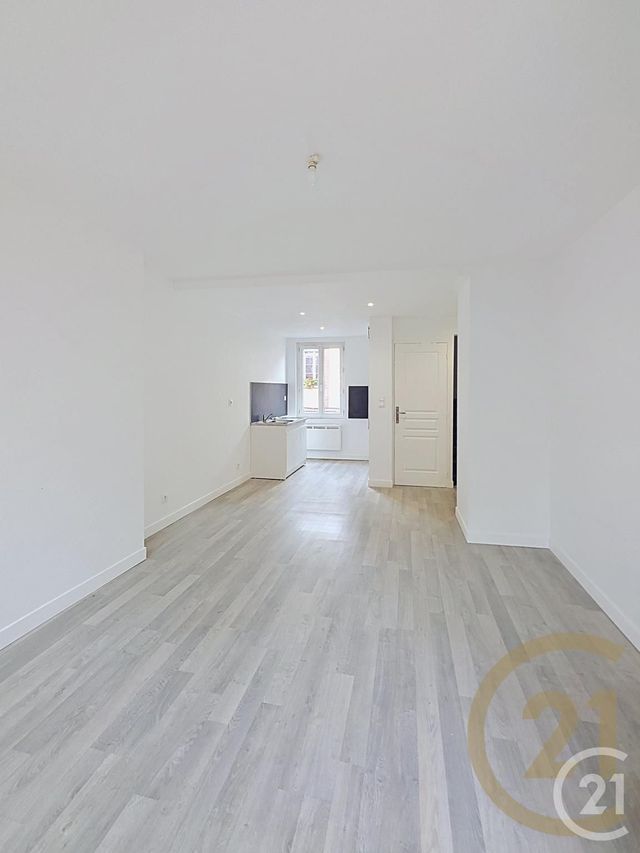 Maison &agrave; louer - 3 pi&egrave;ces - 60,50 m2 - Deville Les Rouen - 76 - HAUTE-NORMANDIE