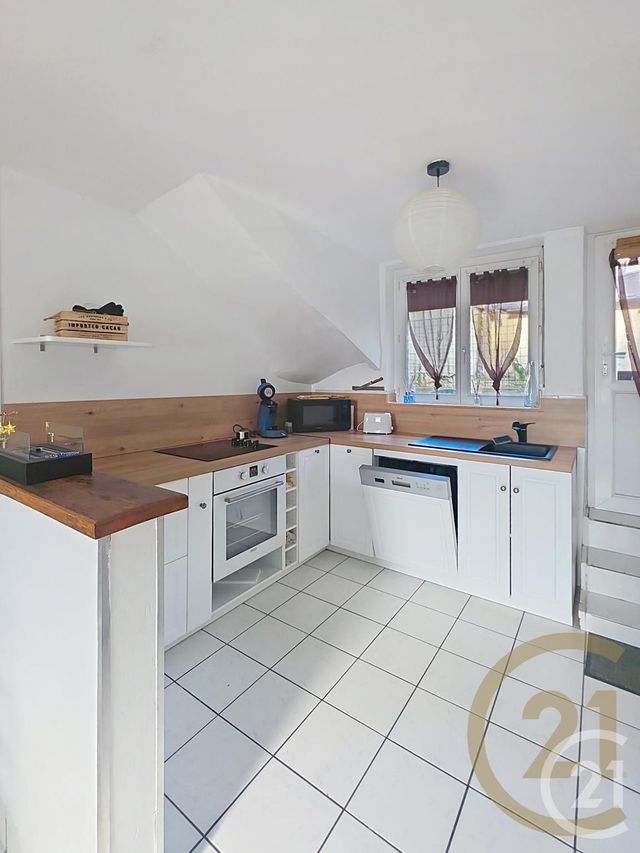 Maison &agrave; louer - 4 pi&egrave;ces - 60,91 m2 - Notre Dame De Bondeville - 76 - HAUTE-NORMANDIE