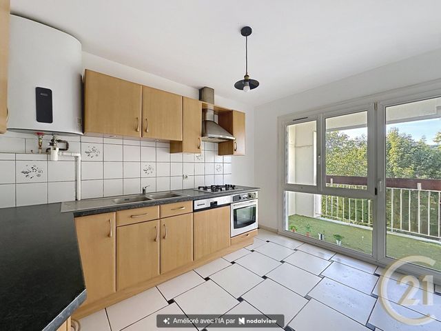 Appartement F4 &agrave; vendre - 4 pi&egrave;ces - 77,56 m2 - Deville Les Rouen - 76 - HAUTE-NORMANDIE