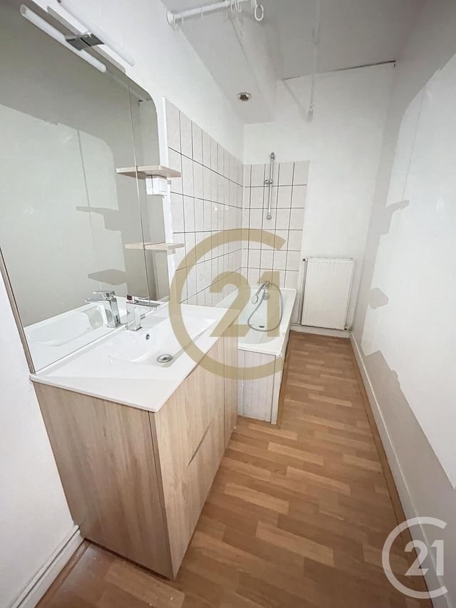 Maison &agrave; louer - 5 pi&egrave;ces - 69,12 m2 - Maromme - 76 - HAUTE-NORMANDIE