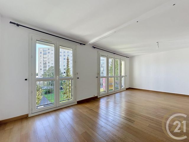 Appartement F4 &agrave; louer - 4 pi&egrave;ces - 70,24 m2 - Maromme - 76 - HAUTE-NORMANDIE