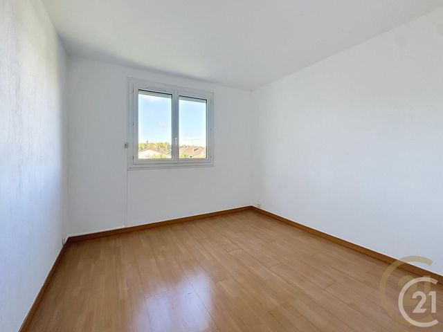 Appartement F4 &agrave; louer - 4 pi&egrave;ces - 70,24 m2 - Maromme - 76 - HAUTE-NORMANDIE