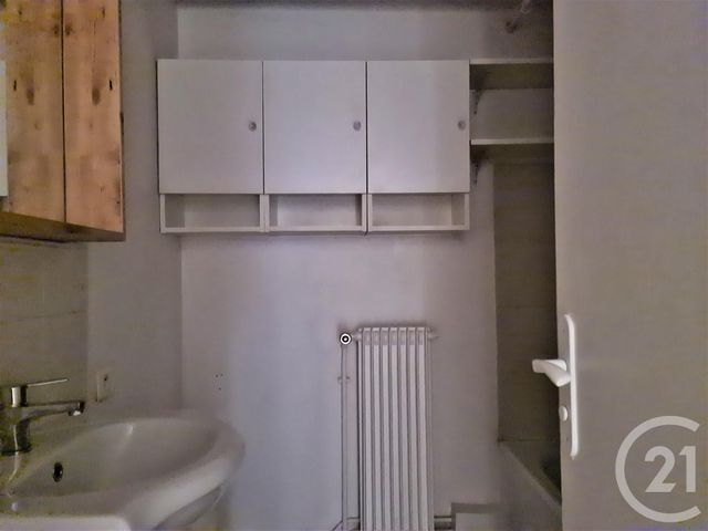 Afficher la photo en grand Appartement à louer - 2 pièces - 65 m2 - ROUEN - 76 - HAUTE-NORMANDIE