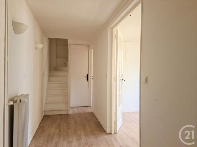 Afficher la photo en grand Appartement à louer - 2 pièces - 65 m2 - ROUEN - 76 - HAUTE-NORMANDIE