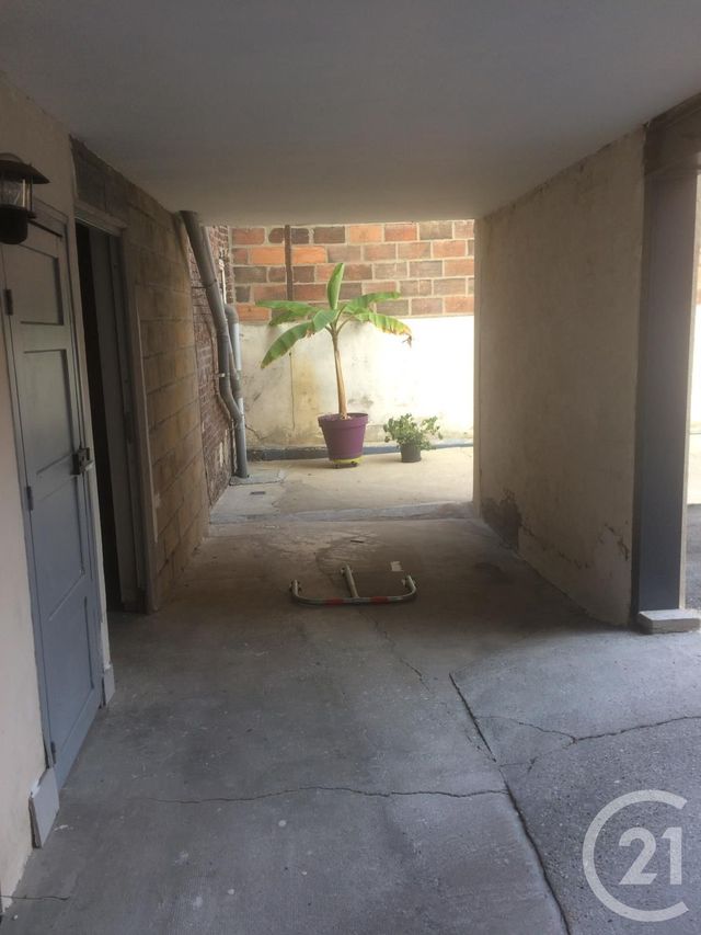 Afficher la photo en grand Parking à louer - 16 m2 - ROUEN - 76 - HAUTE-NORMANDIE