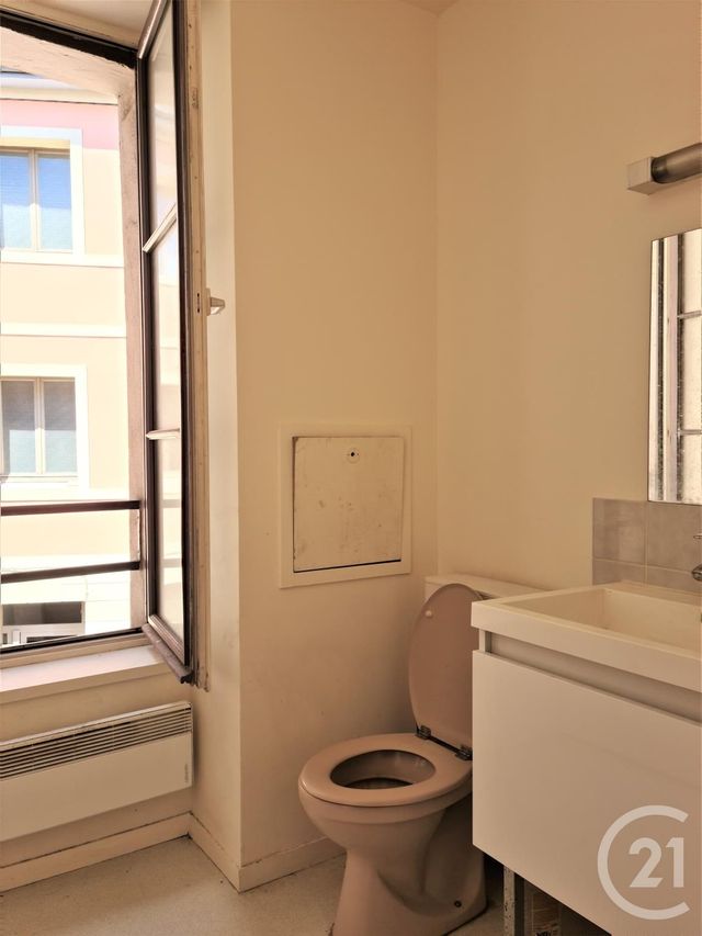 Afficher la photo en grand Appartement F1 à louer - 1 pièce - 34 m2 - ROUEN - 76 - HAUTE-NORMANDIE