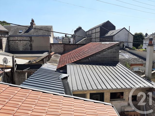 Afficher la photo en grand Immeuble à vendre - 200 m2 - LE PETIT QUEVILLY - 76 - HAUTE-NORMANDIE
