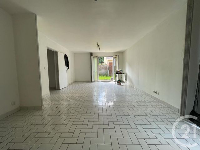 Afficher la photo en grand Maison à louer - 5 pièces - 100 m2 - LE PETIT QUEVILLY - 76 - HAUTE-NORMANDIE