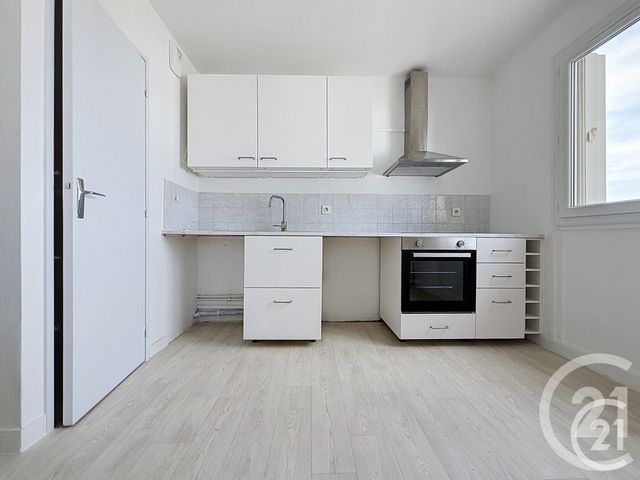 Appartement F2 &agrave; louer - 2 pi&egrave;ces - 70 m2 - Rouen - 76 - HAUTE-NORMANDIE