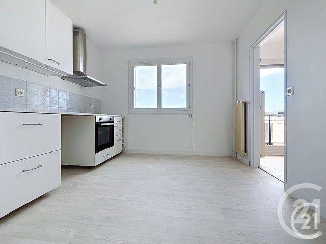 Appartement F2 &agrave; louer - 2 pi&egrave;ces - 70 m2 - Rouen - 76 - HAUTE-NORMANDIE