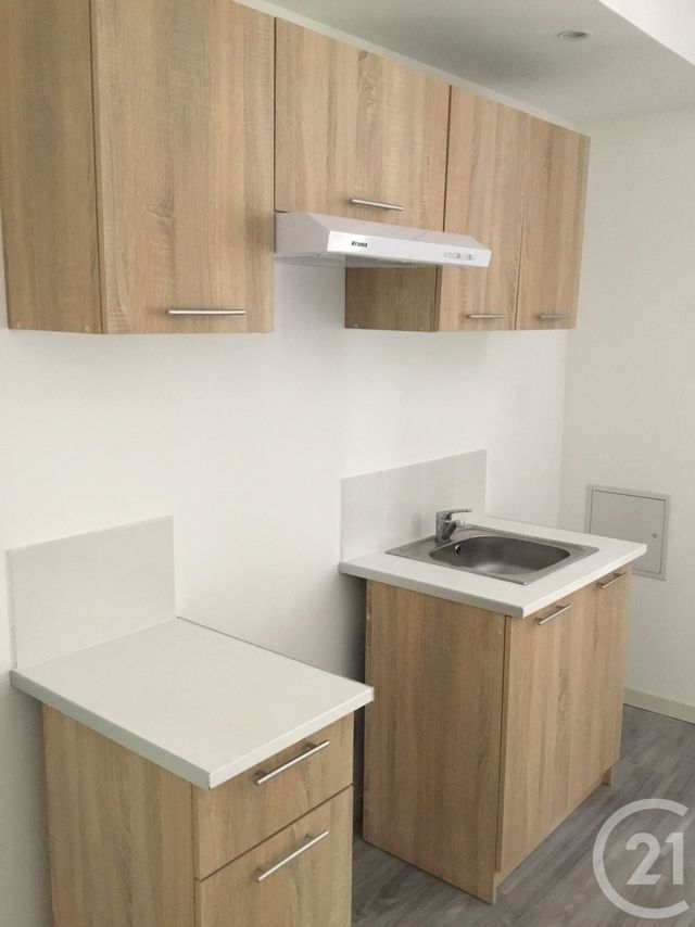 Appartement F2 &agrave; louer - 2 pi&egrave;ces - 35 m2 - Rouen - 76 - HAUTE-NORMANDIE