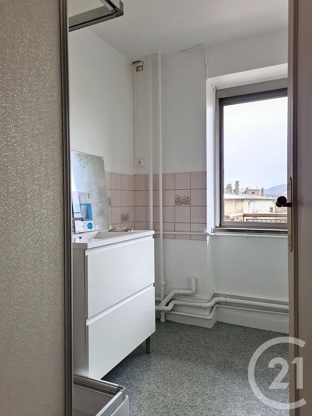 Appartement F3 à louer - 3 pièces - 80 m2 - Rouen - 76 - HAUTE-NORMANDIE