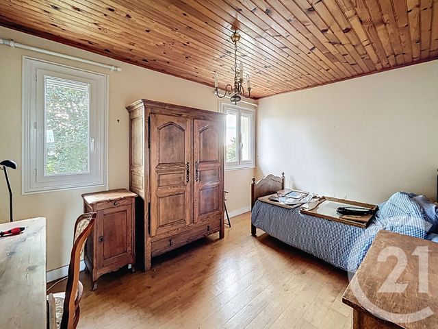 Maison à vendre - 7 pièces - 125,16 m2 - St Etienne Du Rouvray - 76 - HAUTE-NORMANDIE