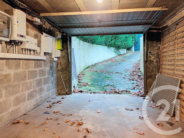 Afficher la photo en grand Immeuble à vendre - 205 m2 - St Etienne Du Rouvray - 76 - HAUTE-NORMANDIE