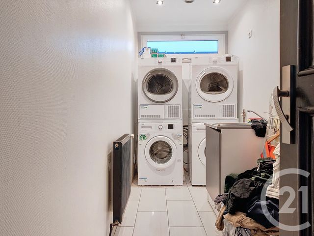 Afficher la photo en grand Immeuble à vendre - 205 m2 - St Etienne Du Rouvray - 76 - HAUTE-NORMANDIE