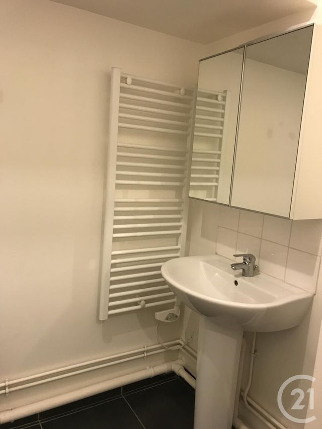 Appartement F1 à louer - 1 pièce - 22 m2 - Franqueville St Pierre - 76 - HAUTE-NORMANDIE