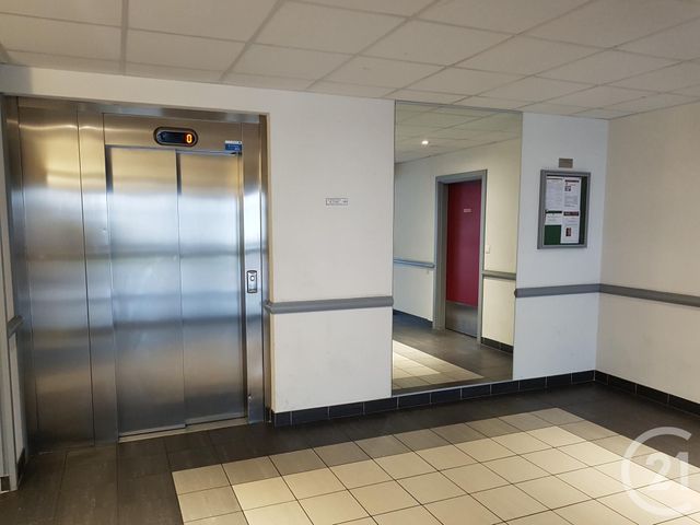 Appartement F3 &agrave; louer - 3 pi&egrave;ces - 64,79 m2 - Rouen - 76 - HAUTE-NORMANDIE