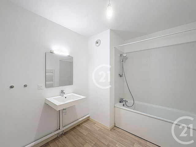 Appartement F3 &agrave; louer - 3 pi&egrave;ces - 80 m2 - Rouen - 76 - HAUTE-NORMANDIE