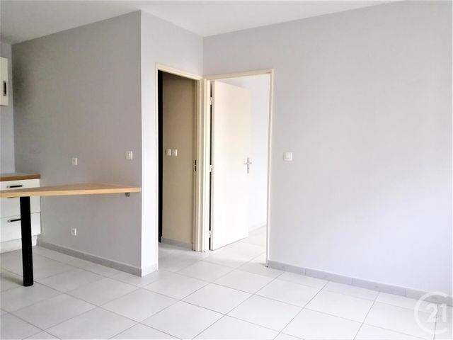 Appartement F2 &agrave; louer - 2 pi&egrave;ces - 40 m2 - Rouen - 76 - HAUTE-NORMANDIE