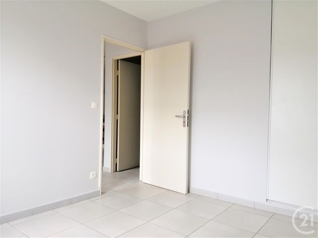 Appartement F2 &agrave; louer - 2 pi&egrave;ces - 40 m2 - Rouen - 76 - HAUTE-NORMANDIE