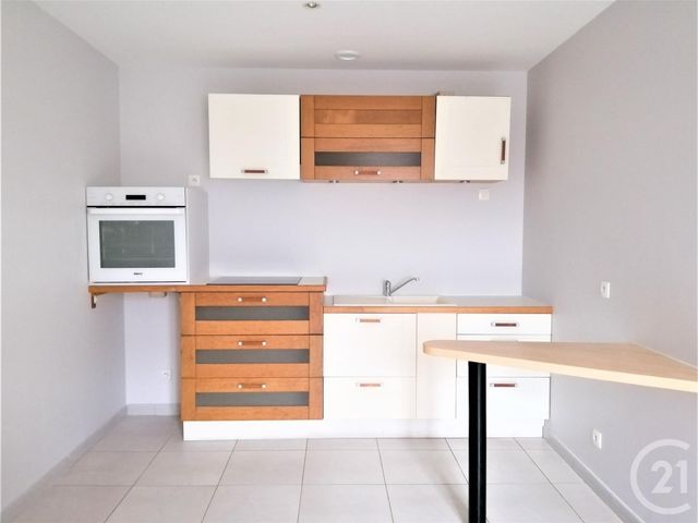 Appartement F2 &agrave; louer - 2 pi&egrave;ces - 40 m2 - Rouen - 76 - HAUTE-NORMANDIE