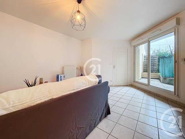 Appartement F2 &agrave; louer - 2 pi&egrave;ces - 38 m2 - Rouen - 76 - HAUTE-NORMANDIE