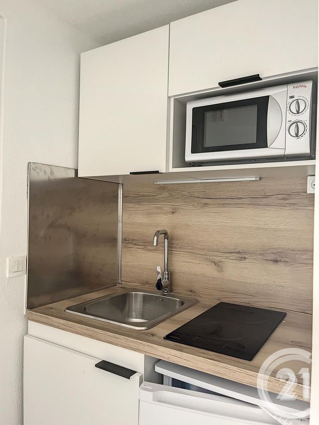 Appartement F2 &agrave; louer - 2 pi&egrave;ces - 27,97 m2 - Le Petit Quevilly - 76 - HAUTE-NORMANDIE