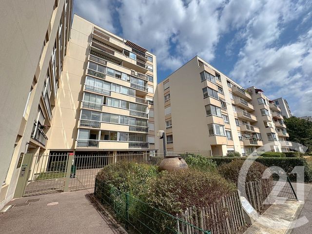 Appartement &agrave; vendre - 4 pi&egrave;ces - 73,74 m2 - Le Petit Quevilly - 76 - HAUTE-NORMANDIE