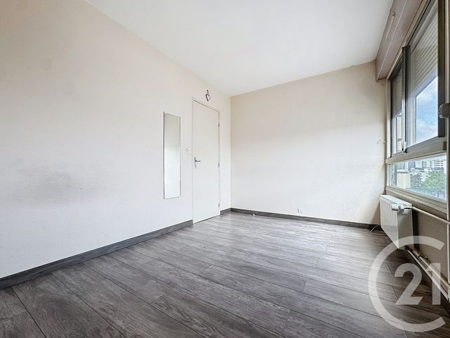 Appartement &agrave; vendre - 4 pi&egrave;ces - 73,74 m2 - Le Petit Quevilly - 76 - HAUTE-NORMANDIE