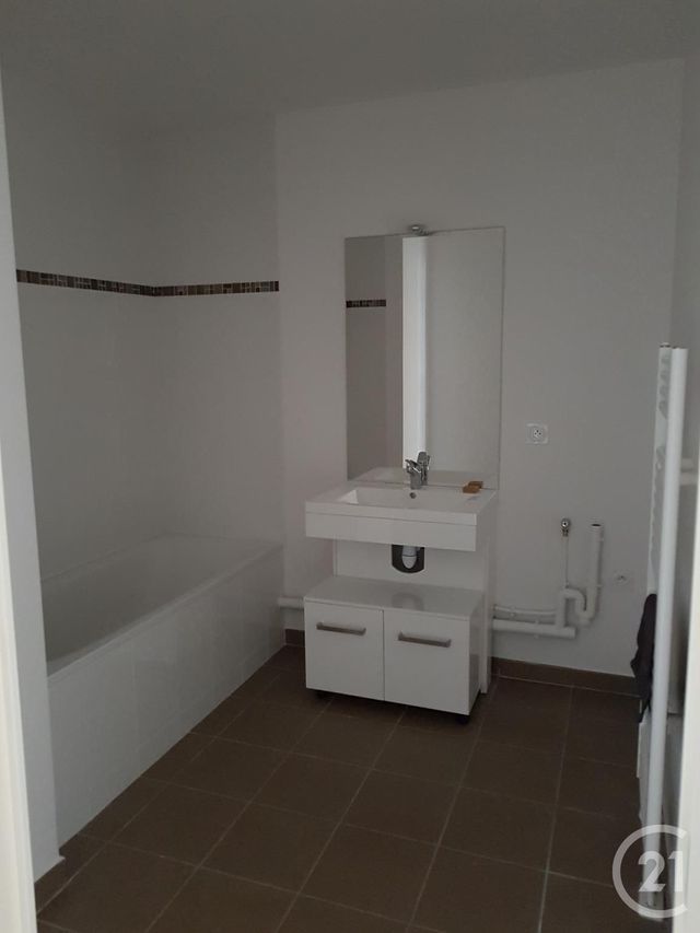 Appartement F3 &agrave; louer - 3 pi&egrave;ces - 65,75 m2 - Rouen - 76 - HAUTE-NORMANDIE