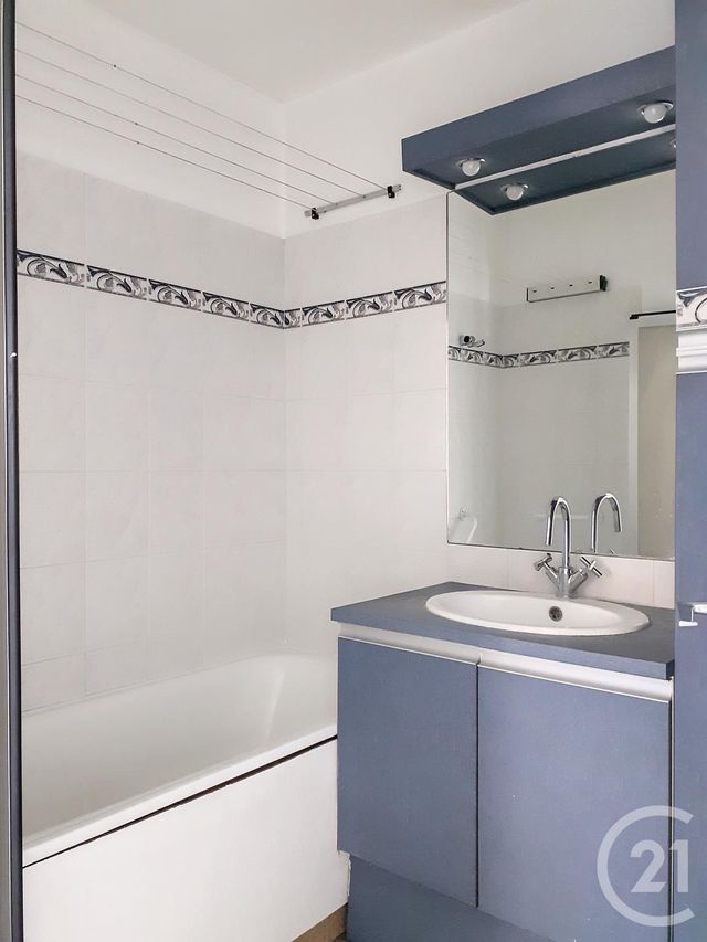 Appartement F3 &agrave; louer - 3 pi&egrave;ces - 57 m2 - Rouen - 76 - HAUTE-NORMANDIE