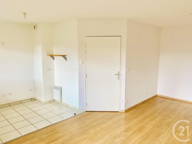 Appartement F2 &agrave; louer - 2 pi&egrave;ces - 46,91 m2 - Rouen - 76 - HAUTE-NORMANDIE