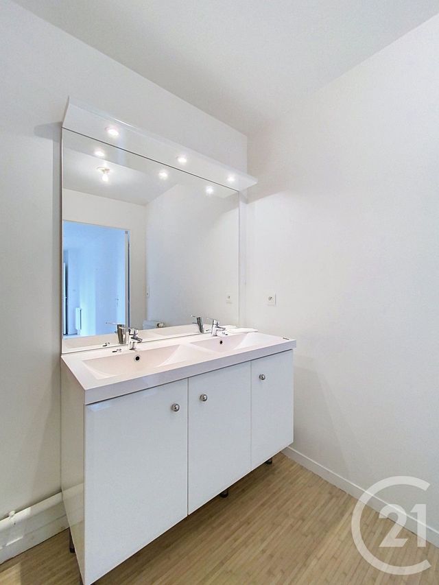 Appartement F4 &agrave; louer - 4 pi&egrave;ces - 75,72 m2 - Mont St Aignan - 76 - HAUTE-NORMANDIE