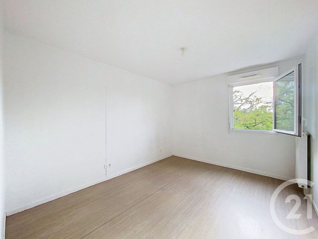 Appartement F4 &agrave; louer - 4 pi&egrave;ces - 75,72 m2 - Mont St Aignan - 76 - HAUTE-NORMANDIE