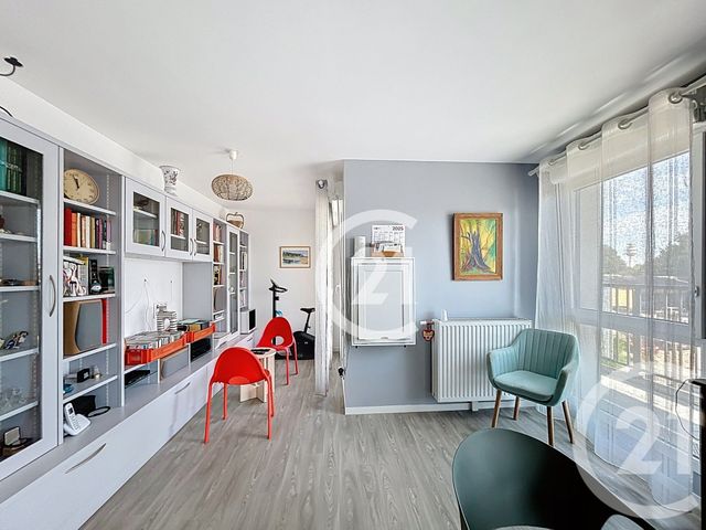 Appartement T3 à vendre - 3 pièces - 60 m2 - Le Mesnil Esnard - 76 - HAUTE-NORMANDIE