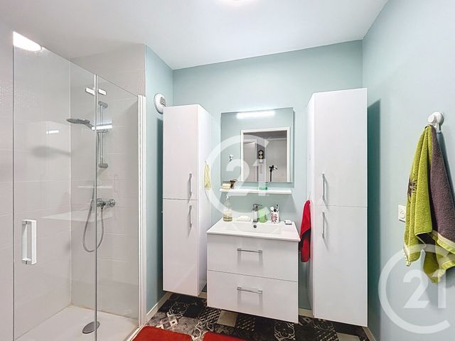 Appartement T3 à vendre - 3 pièces - 60 m2 - Le Mesnil Esnard - 76 - HAUTE-NORMANDIE