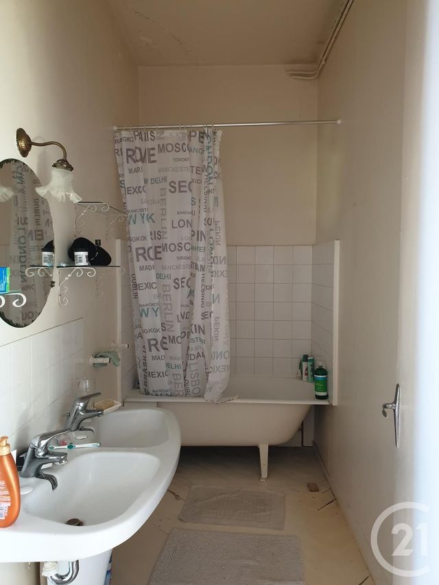 Appartement F4 à louer - 4 pièces - 83 m2 - ROUEN - 76 - HAUTE-NORMANDIE Appartement F4 à louer - 4 pièces - 83 m2 - ROUEN - 76 - HAUTE-NORMANDIE