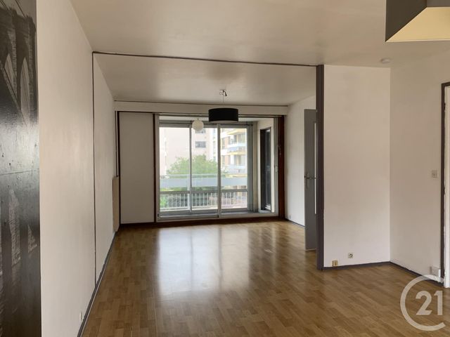 Afficher la photo en grand Appartement F4 à vendre - 4 pièces - 79,40 m2 - ROUEN - 76 - HAUTE-NORMANDIE