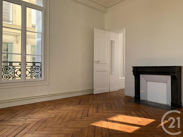 Afficher la photo en grand Appartement F3 à vendre - 3 pièces - 66,76 m2 - ROUEN - 76 - HAUTE-NORMANDIE