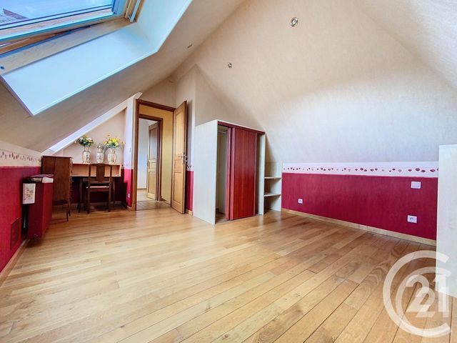 Afficher la photo en grand Maison à vendre - 7 pièces - 145 m2 - Bihorel - 76 - HAUTE-NORMANDIE