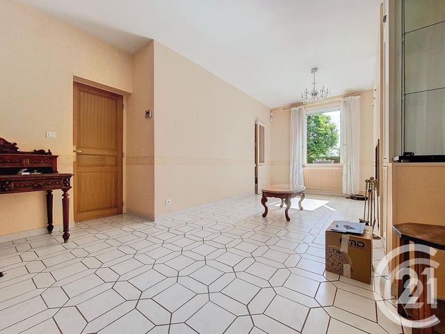 Afficher la photo en grand Maison à vendre - 7 pièces - 145 m2 - Bihorel - 76 - HAUTE-NORMANDIE